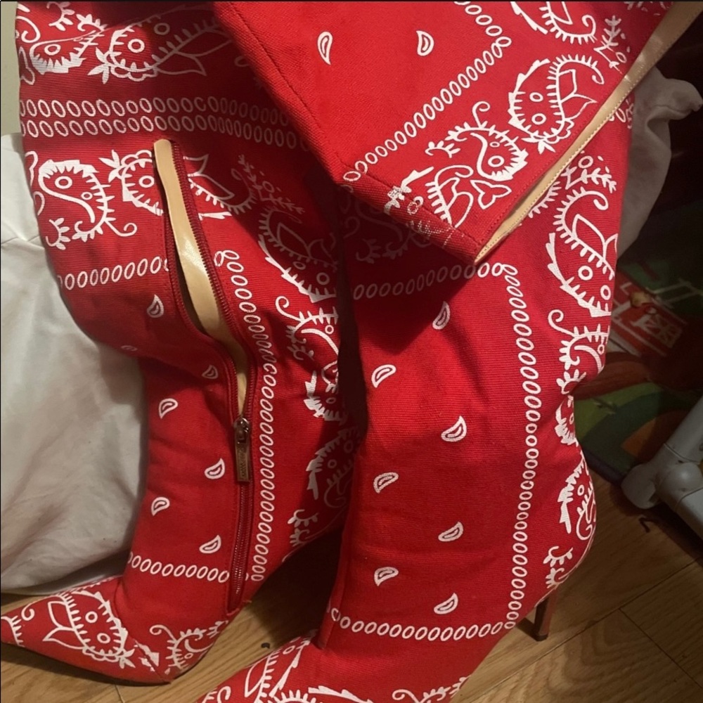 Red bandana knee boots